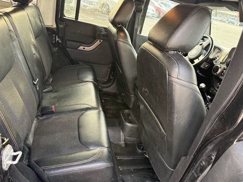 Used 2016 Jeep Wrangler Unlimited Sahara AWD/4WD image 20