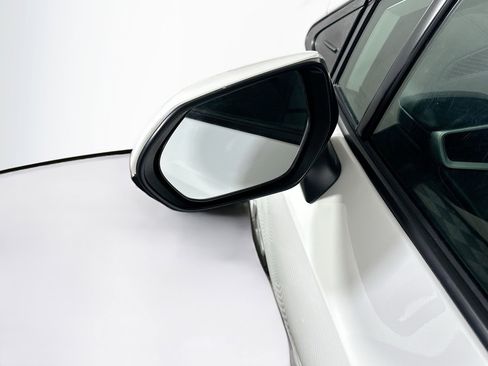 Used 2025 Toyota Corolla LE image 16