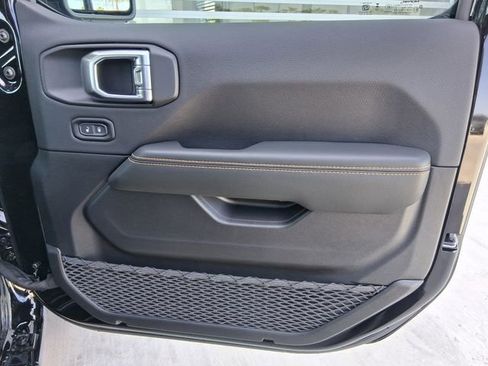 New 2026 Jeep Gladiator Sport image 24