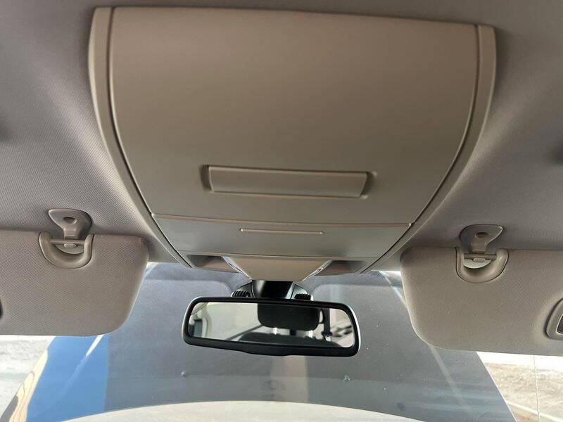Used 2018 Dodge Grand Caravan SE w/ UConnect Hands-Free Group FWD image 22