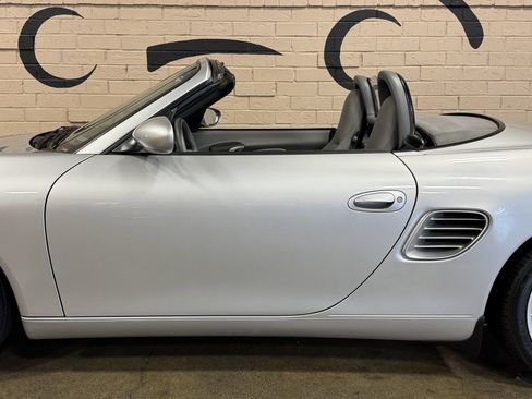 Used 2003 Porsche Boxster S RWD image 23