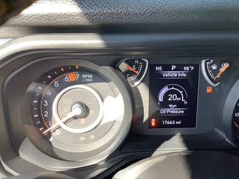 Used 2024 Jeep Wrangler Unlimited Sport AWD/4WD image 13