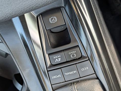 Used 2025 Toyota Camry LE FWD image 16