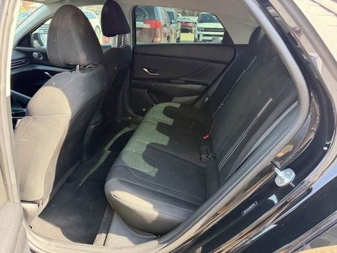Used 2022 Hyundai Elantra SEL w/ Convenience Package image 7