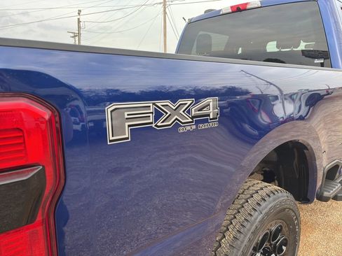 New 2026 Ford F250 Lariat w/ Black Appearance Package AWD/4WD image 11