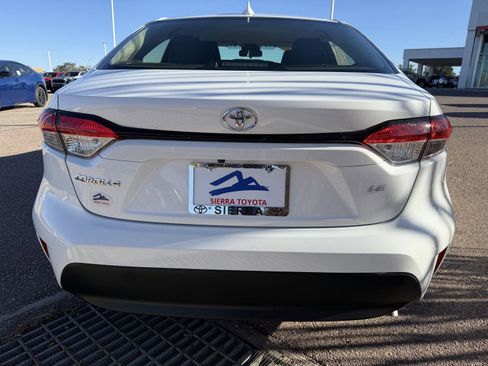Used 2023 Toyota Corolla LE image 4