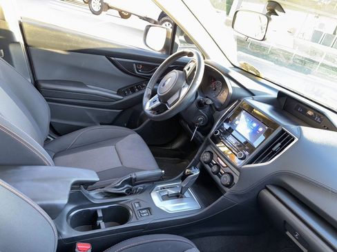 Used 2019 Subaru Crosstrek 2.0i Premium image 8