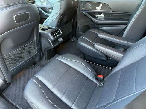 Used 2020 Mercedes-Benz GLS 450 4MATIC image 15