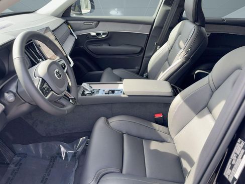 New 2026 Volvo XC90 B5 Ultra w/ Protection Package image 5