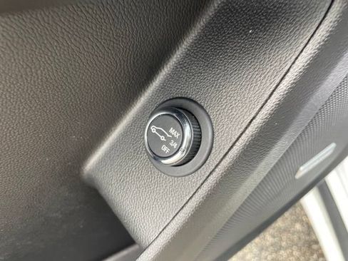 Used 2023 Chevrolet Traverse High Country w/ LPO, Floor Liner Package FWD image 11