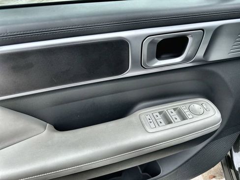 Used 2025 Hyundai Santa Fe SEL image 15