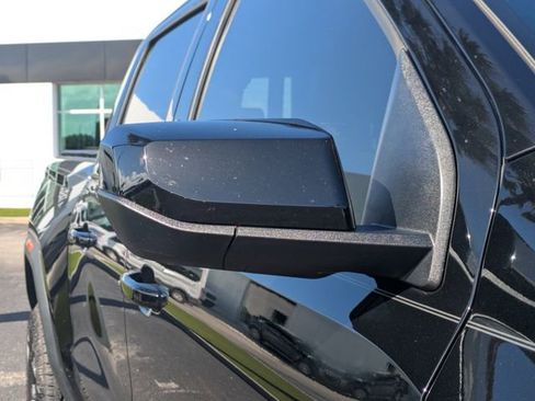 Used 2024 GMC Canyon Elevation w/ Convenience Package image 13