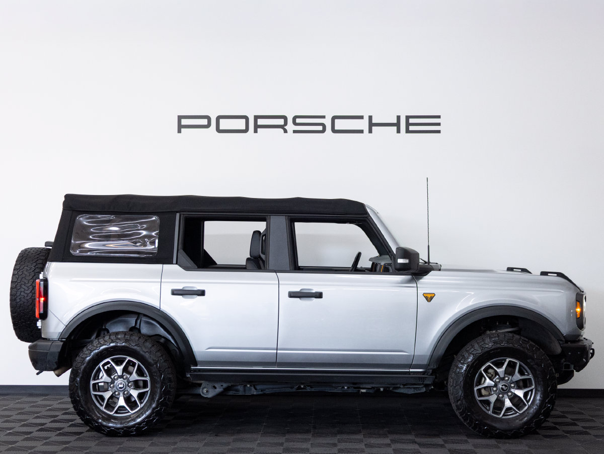 Used 2022 Ford Bronco Badlands AWD/4WD image 7