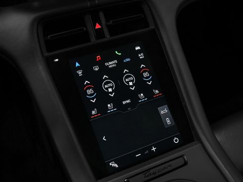 Certified 2021 Porsche Taycan Turbo image 40