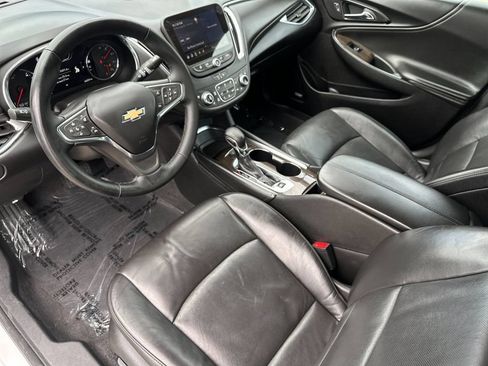 Used 2024 Chevrolet Malibu LT FWD image 9