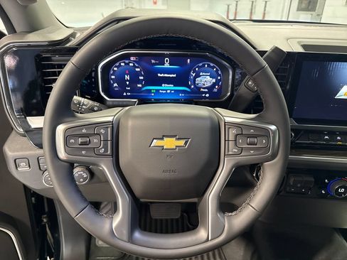 New 2026 Chevrolet Silverado 1500 LT AWD/4WD image 6