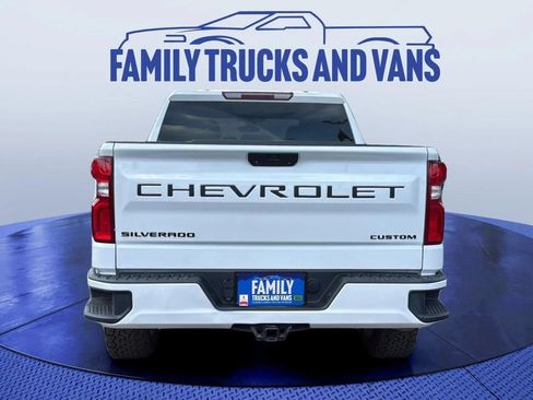Used 2021 Chevrolet Silverado 1500 Custom w/ LPO, Dark Essentials Package AWD/4WD image 4