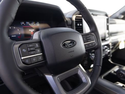 Used 2025 Ford F150 Lariat AWD/4WD image 18