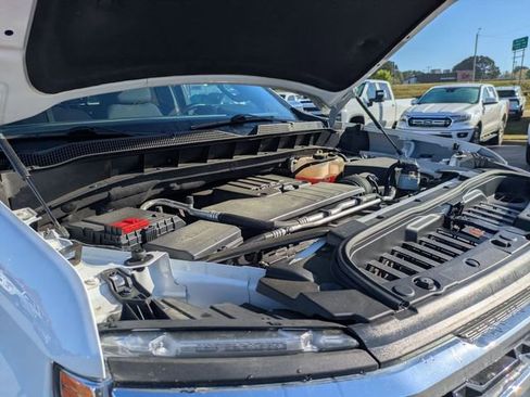 Used 2023 Chevrolet Silverado 1500 LT image 37