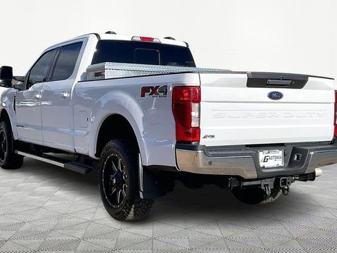 Used 2020 Ford F250 Lariat w/ Lariat Value Package image 4