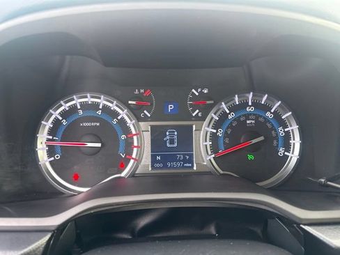 Used 2019 Toyota 4Runner Limited AWD/4WD image 29