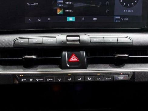 Used 2025 Kia K4 LXS image 27