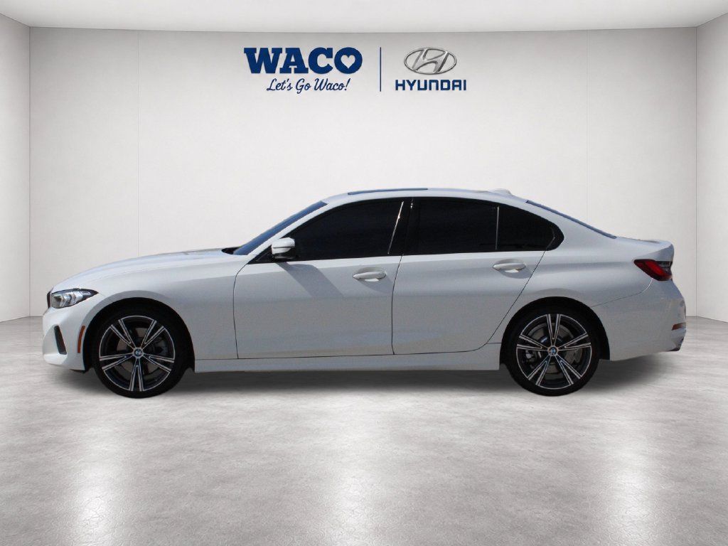 Used 2023 BMW 330i Sedan w/ Driving Assistance Package RWD image 4