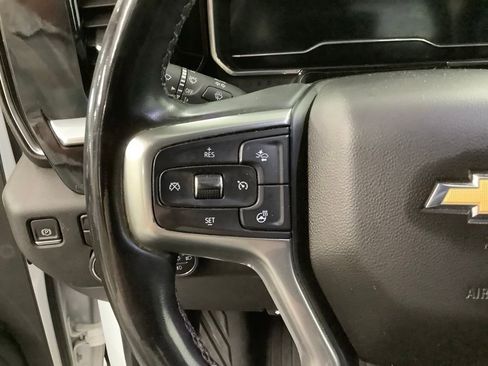 Used 2024 Chevrolet Silverado 2500 LT AWD/4WD image 15