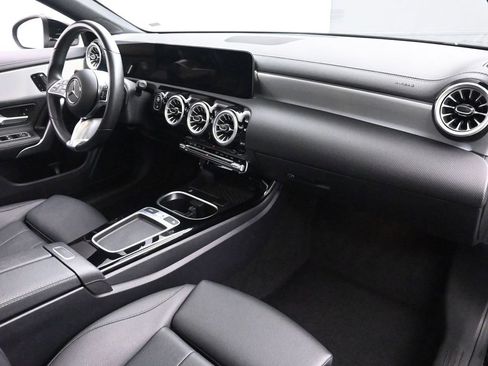 Used 2025 Mercedes-Benz CLA 250 4MATIC image 22