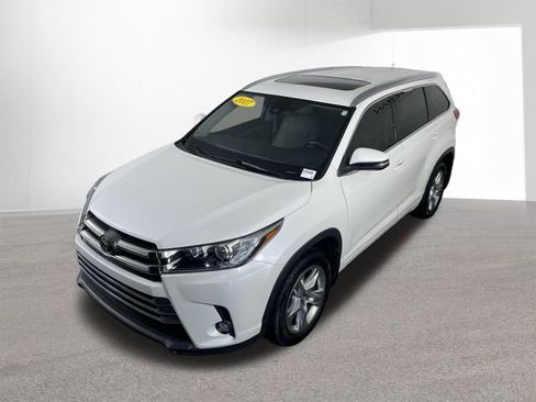 Used 2017 Toyota Highlander Limited image 45