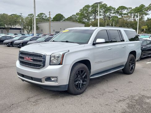 Used 2019 GMC Yukon XL SLT w/ Open Road Package image 3