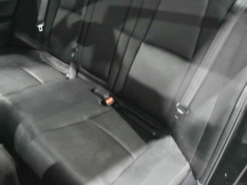 Used 2018 Honda Accord EX image 22