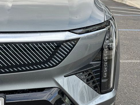 Certified 2025 Cadillac Optiq Luxury 1 image 52