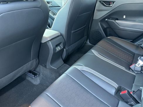 New 2025 Subaru Crosstrek 2.5i Limited w/ Crosstrek Mirror Package image 15