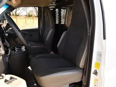 Used 2024 GMC Savana 2500 w/ Driver Convenience Package image 17