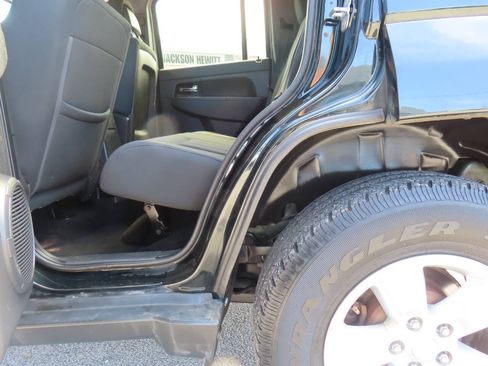 Used 2012 Jeep Liberty Sport AWD/4WD image 13