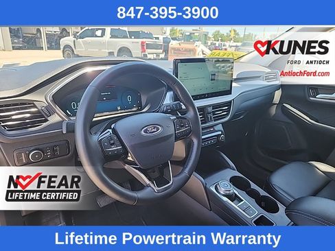 Used 2025 Ford Escape Platinum AWD/4WD image 13