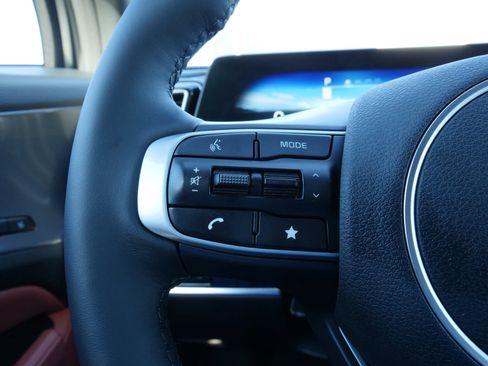 Used 2023 Kia Sportage SX image 22