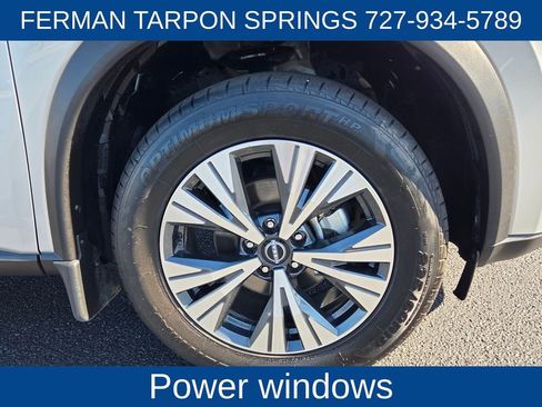 Used 2023 Nissan Rogue SV image 13