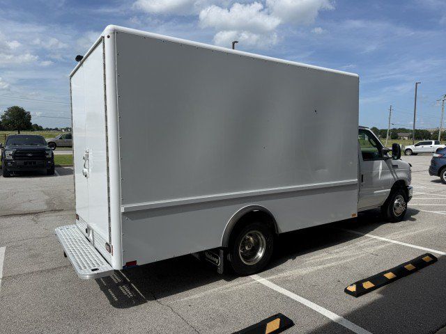 Used 2021 Ford E-350 and Econoline 350 Super Duty w/ Power Windows & Locks Group RWD image 2