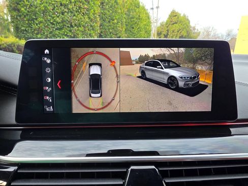 Used 2018 BMW M5 image 33