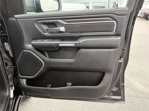 Used 2025 RAM 1500 Laramie AWD/4WD image 12