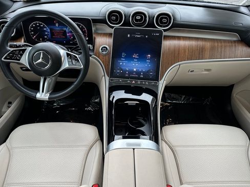 Used 2024 Mercedes-Benz GLC 300 image 15