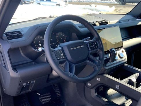 New 2026 Land Rover Defender 110 X-Dynamic SE image 8