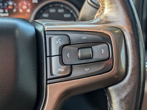 Used 2022 Chevrolet Silverado 2500 High Country w/ Z71 Off-Road Package image 38