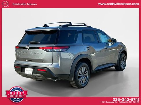 New 2026 Nissan Pathfinder SV image 6