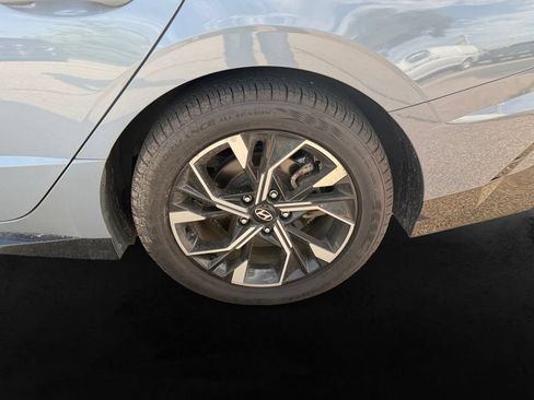 Used 2025 Hyundai Sonata SEL FWD image 12