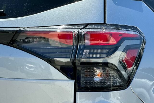 New 2026 Subaru Forester Premium AWD/4WD image 31