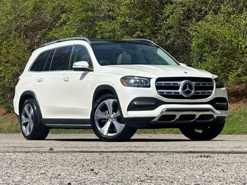 Used 2022 Mercedes-Benz GLS 450 4MATIC image 2