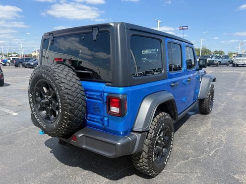 Used 2023 Jeep Wrangler Unlimited w/ Cold Weather Group AWD/4WD image 3